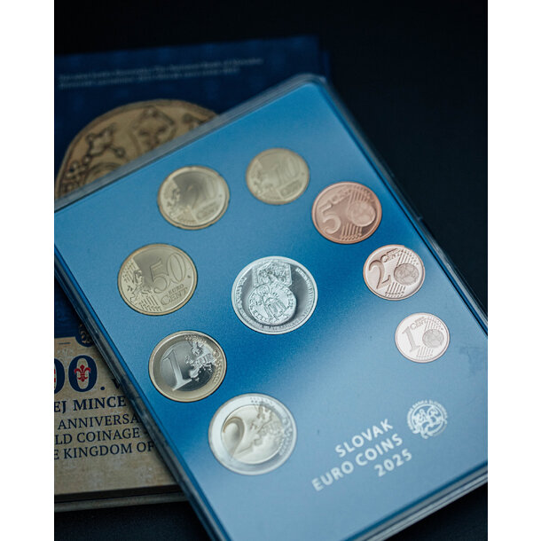 Sada obehových euro mincí sr 2025 - zavedenie florénu v uhorsku - proof - IMG_9347